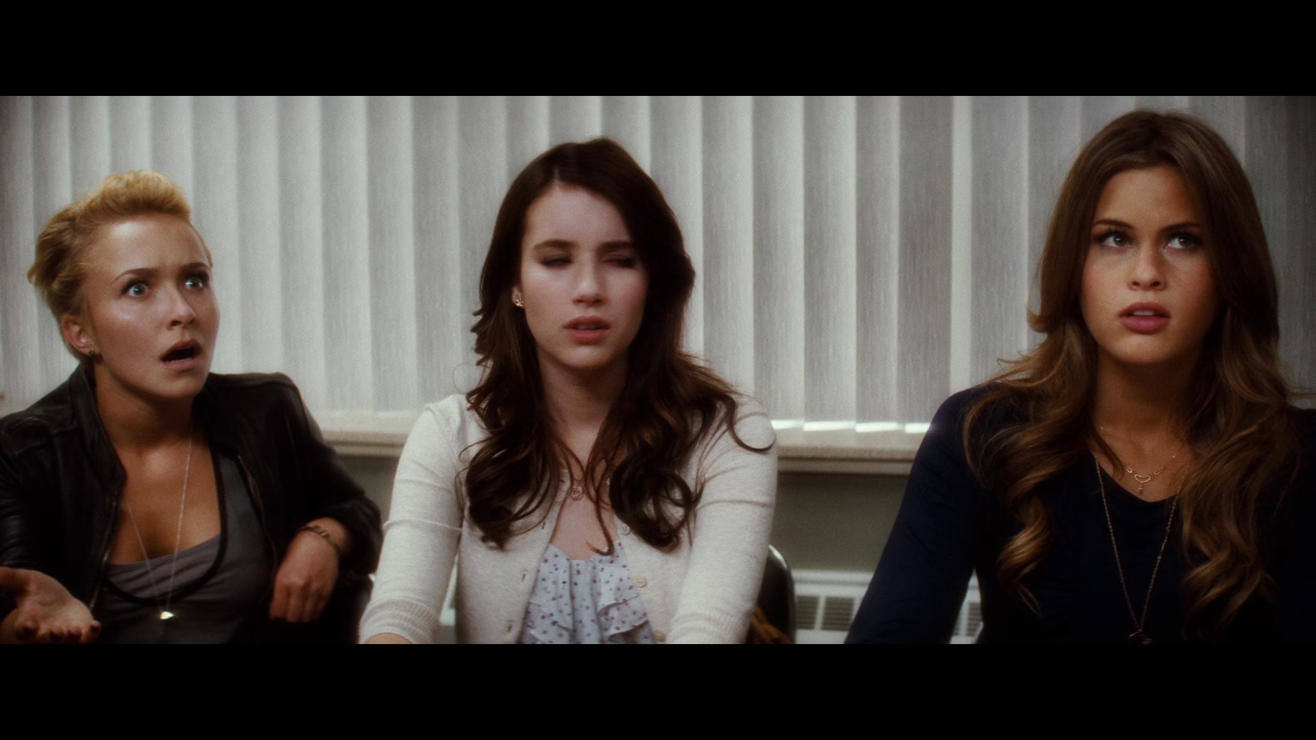 Scream_4_2011_1080p_03654~0.jpg Scream_4_2011_1080p_03654~0.jpg