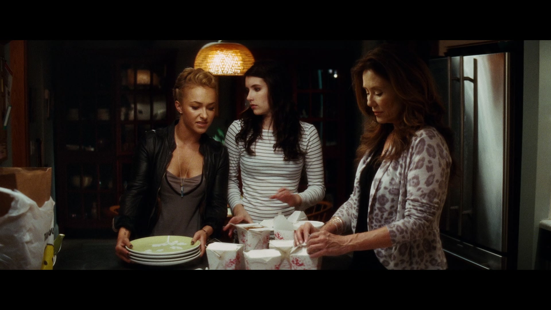 Scream_4_2011_1080p_03926~0.jpg Scream_4_2011_1080p_03926~0.jpg