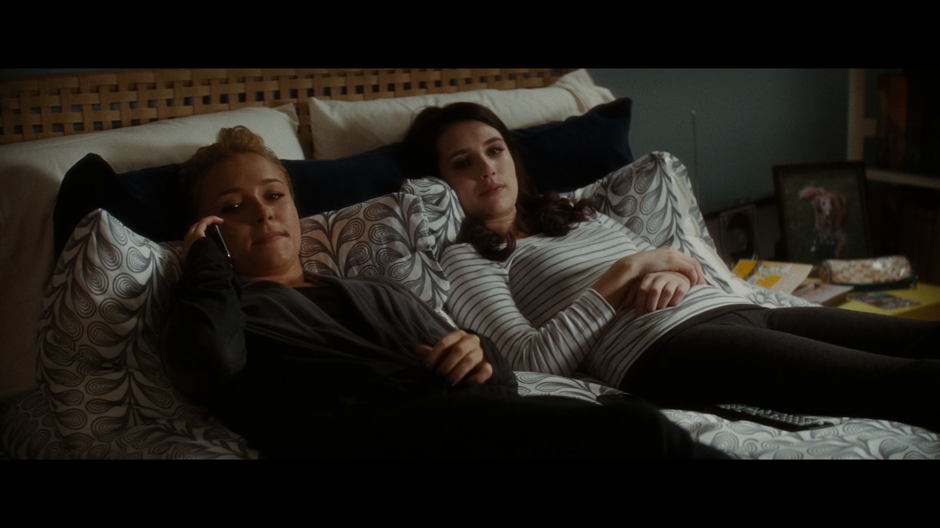 Scream_4_2011_1080p_04706~0.jpg