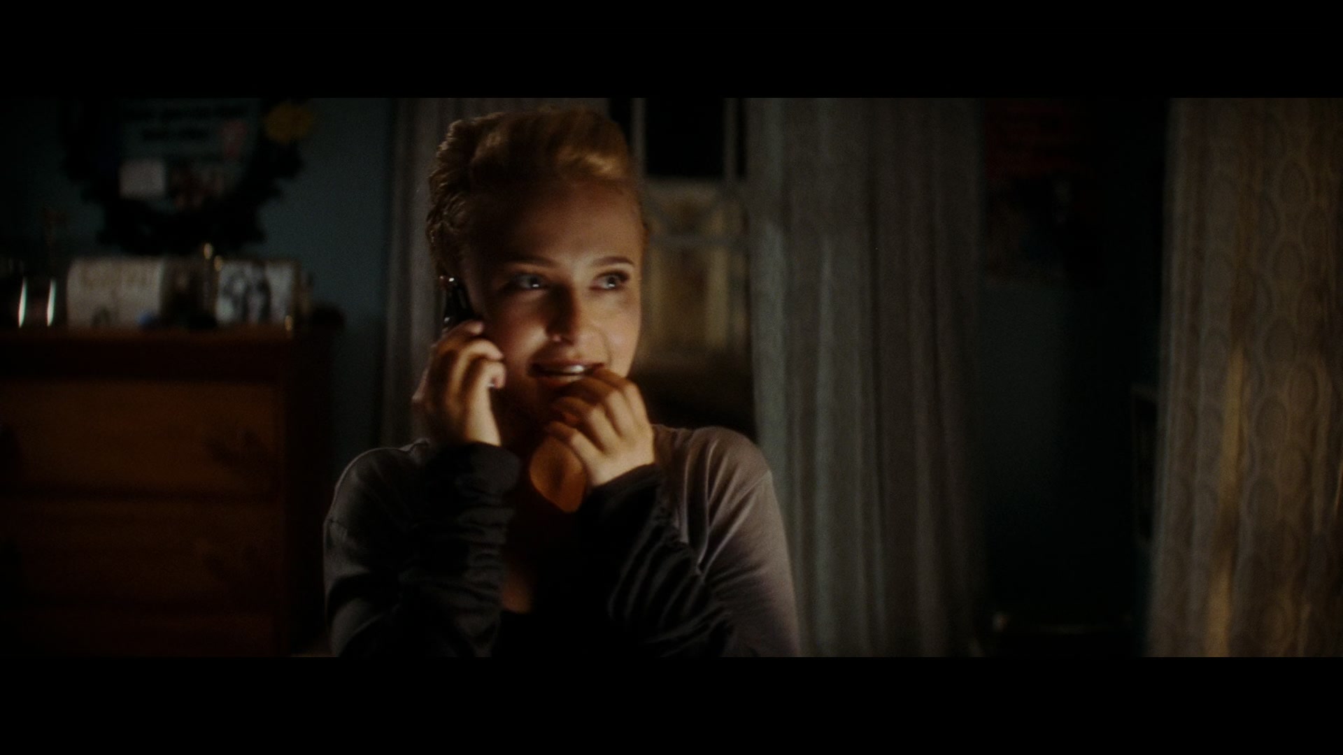 Scream_4_2011_1080p_04883~0.jpg