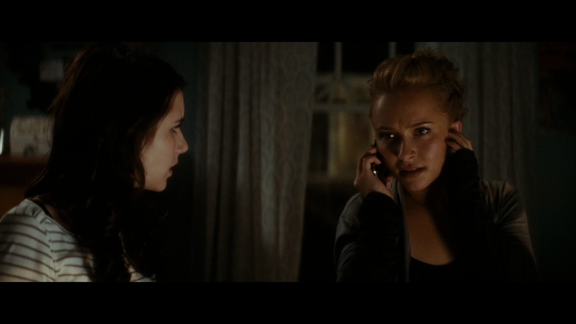 Scream_4_2011_1080p_04924~0.jpg Scream_4_2011_1080p_04924~0.jpg