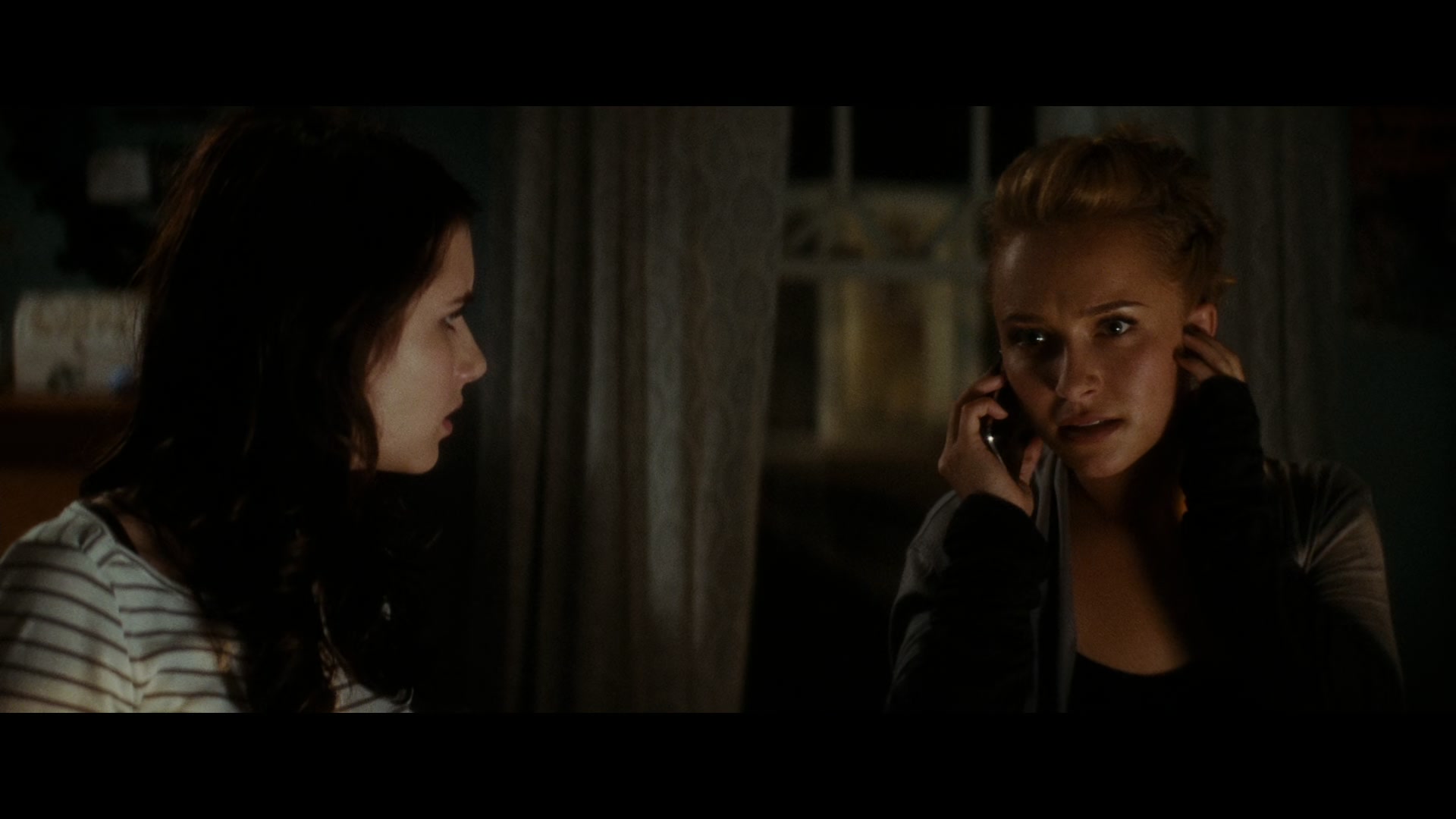 Scream_4_2011_1080p_04925~0.jpg Scream_4_2011_1080p_04925~0.jpg