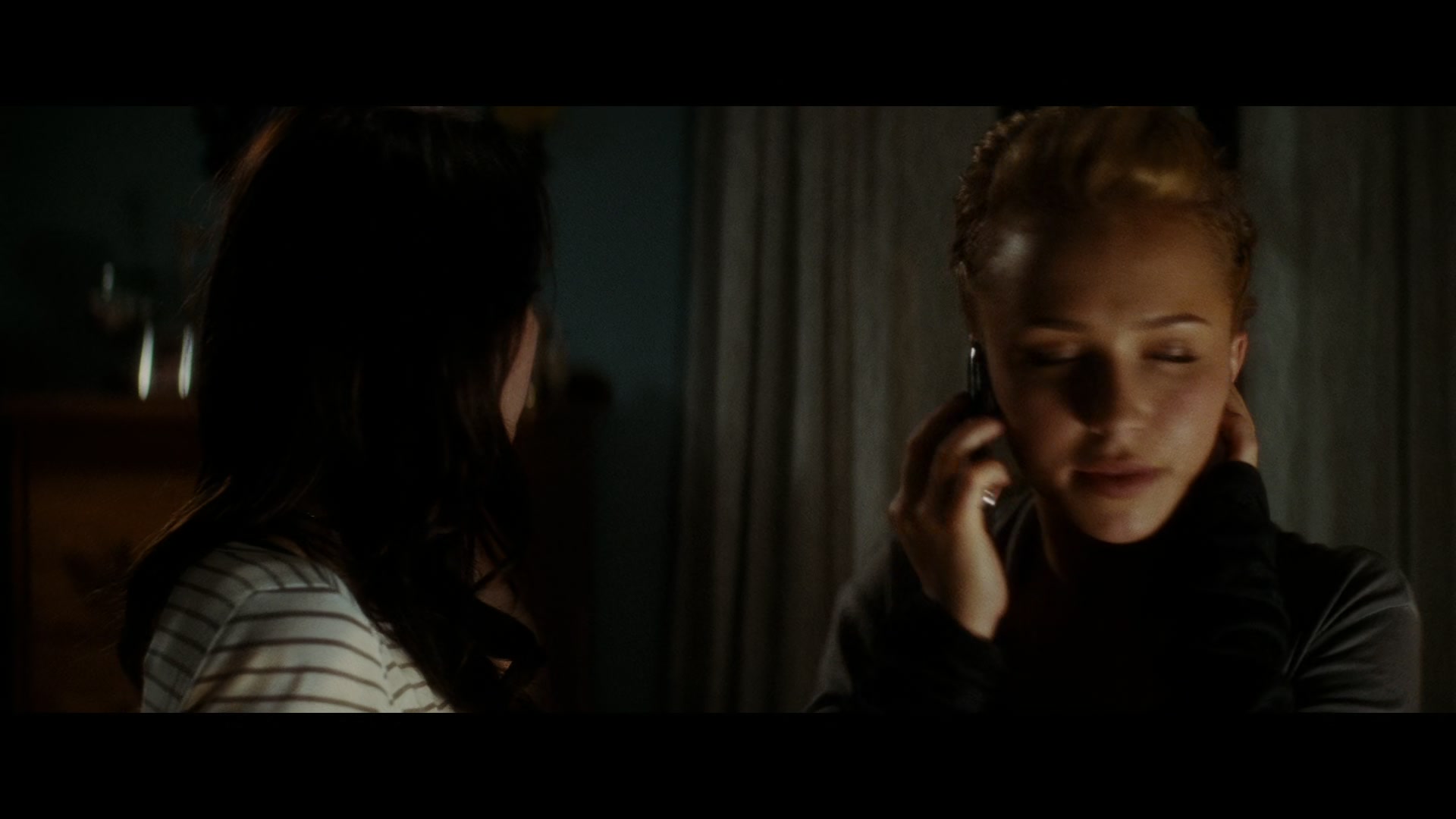 Scream_4_2011_1080p_04939~0.jpg Scream_4_2011_1080p_04939~0.jpg