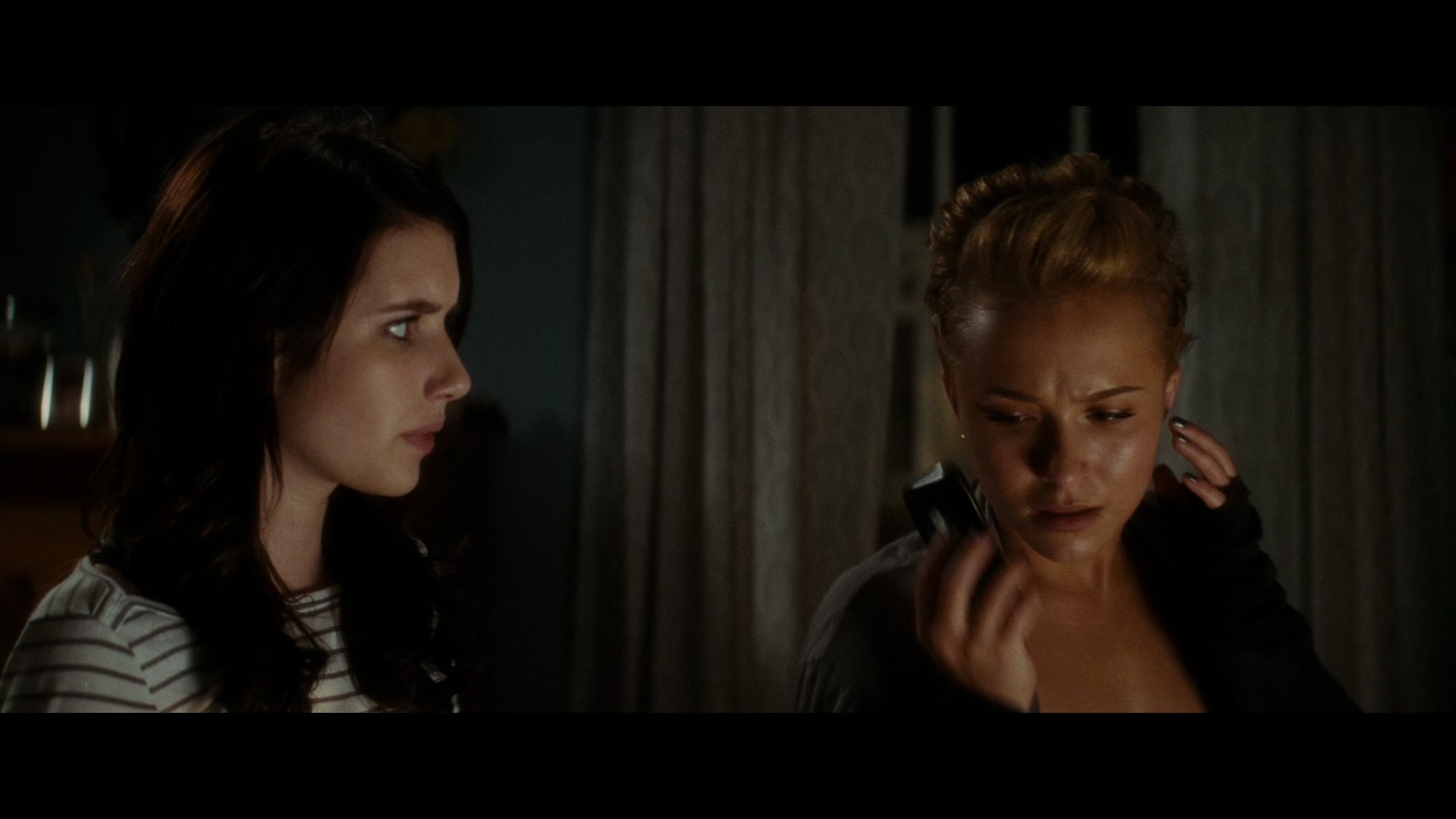 Scream_4_2011_1080p_04968~0.jpg Scream_4_2011_1080p_04968~0.jpg