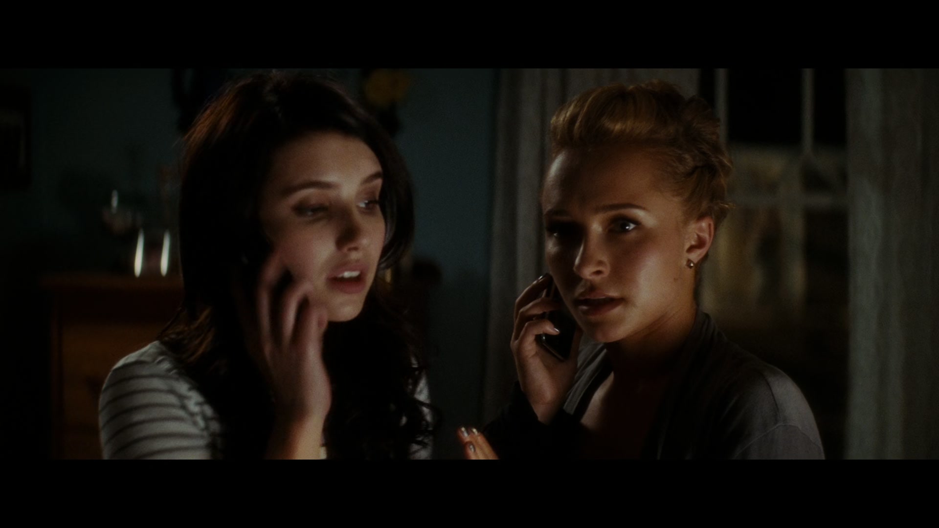Scream_4_2011_1080p_04987~0.jpg