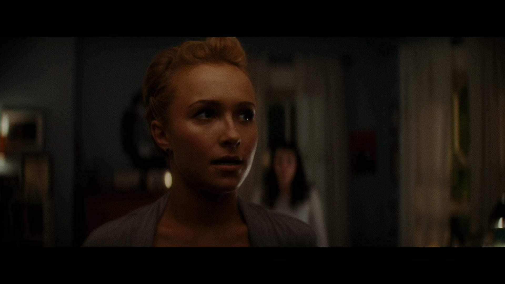 Scream_4_2011_1080p_05039~0.jpg