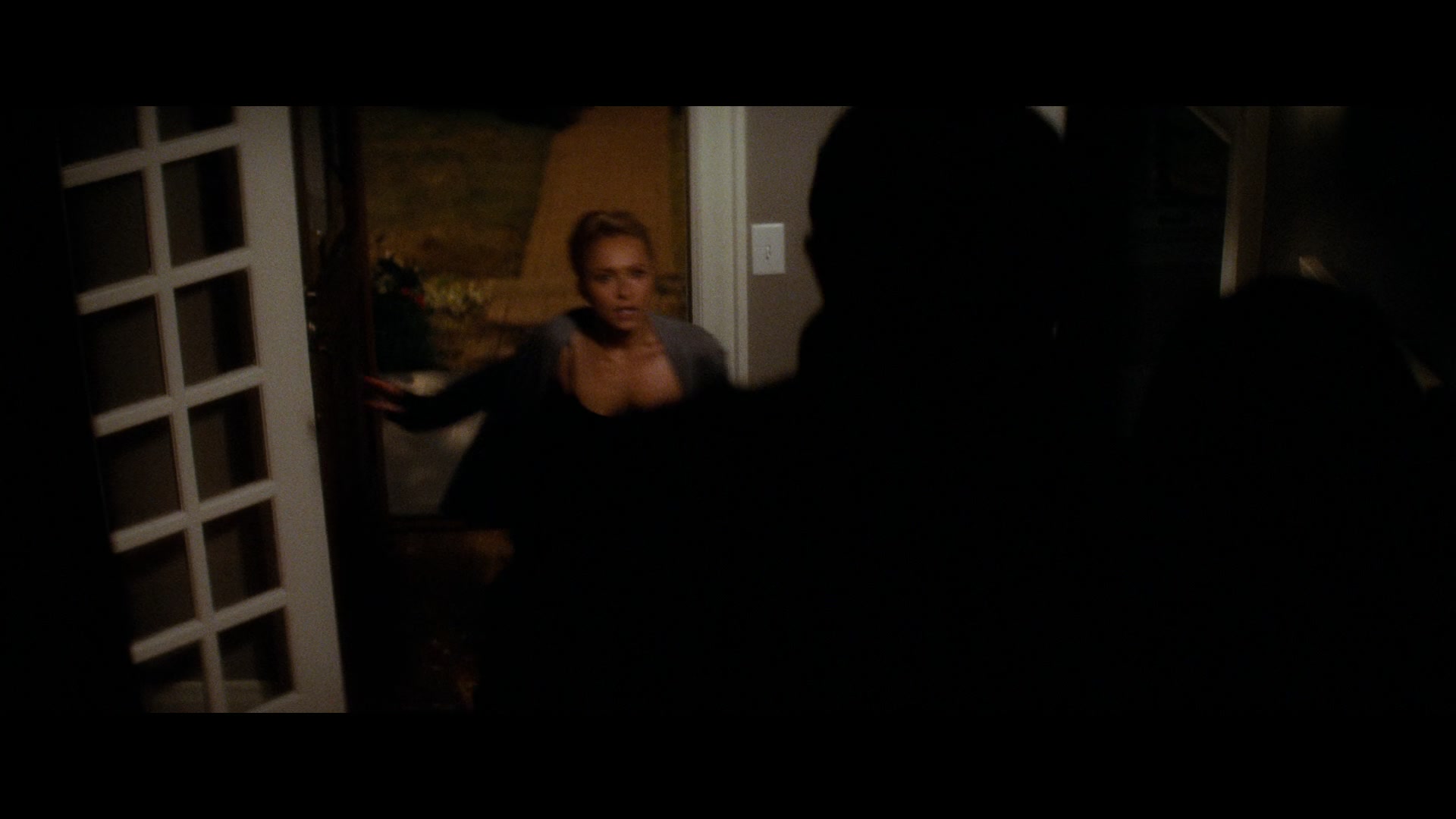 Scream_4_2011_1080p_05559~0.jpg