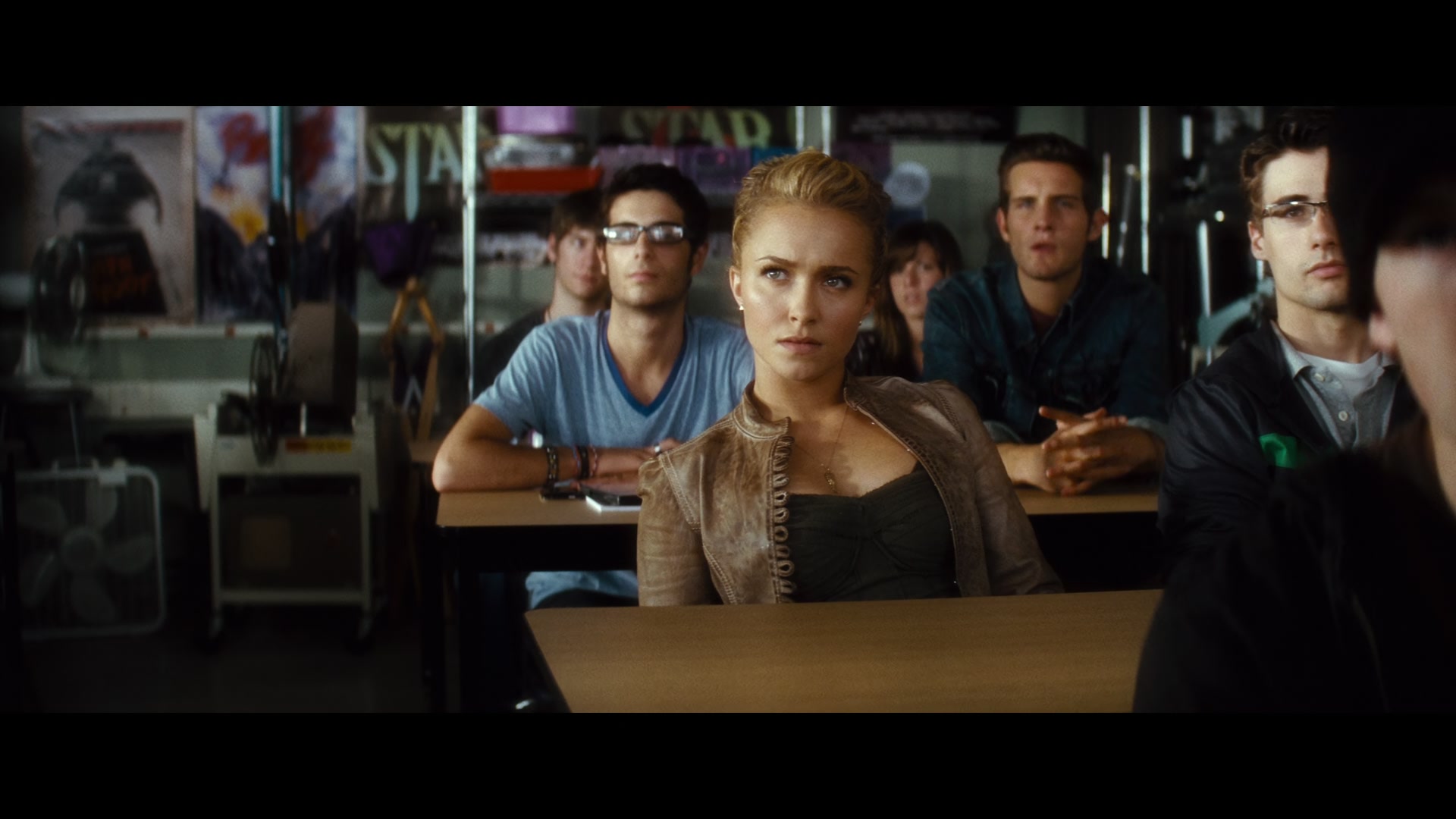 Scream_4_2011_1080p_07374~0.jpg