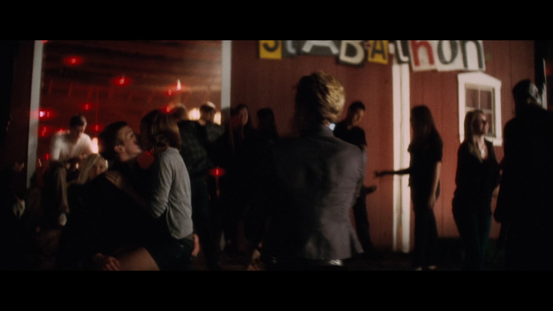 Scream_4_2011_1080p_07848~0.jpg