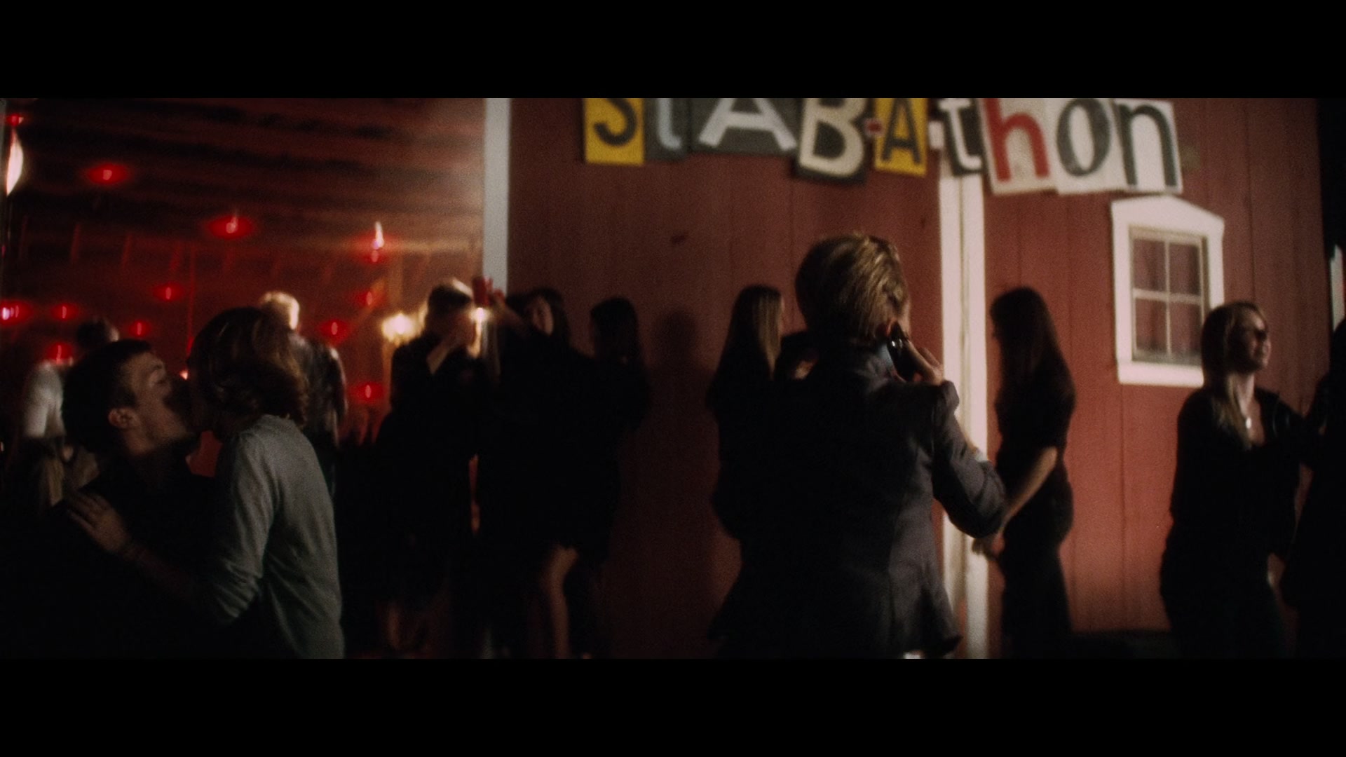 Scream_4_2011_1080p_07851~0.jpg