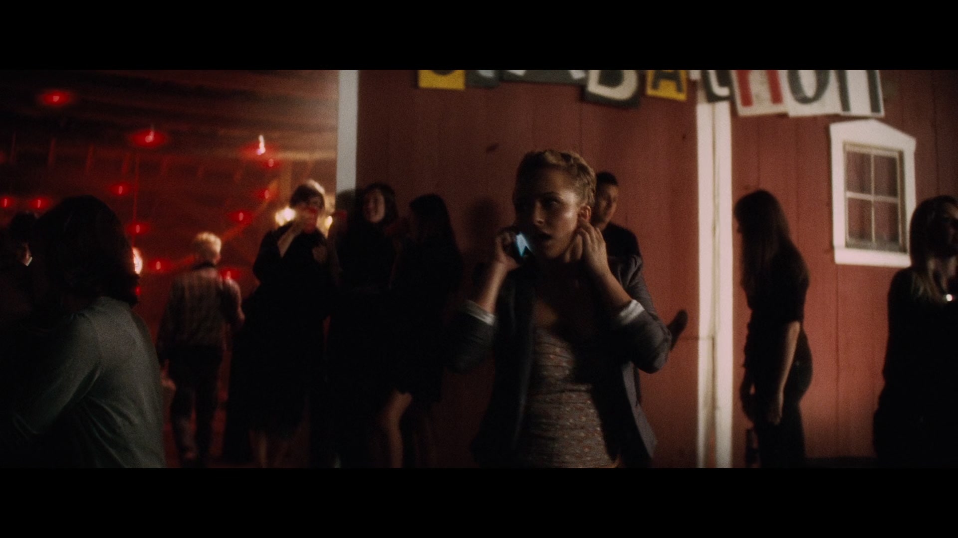 Scream_4_2011_1080p_07854~0.jpg