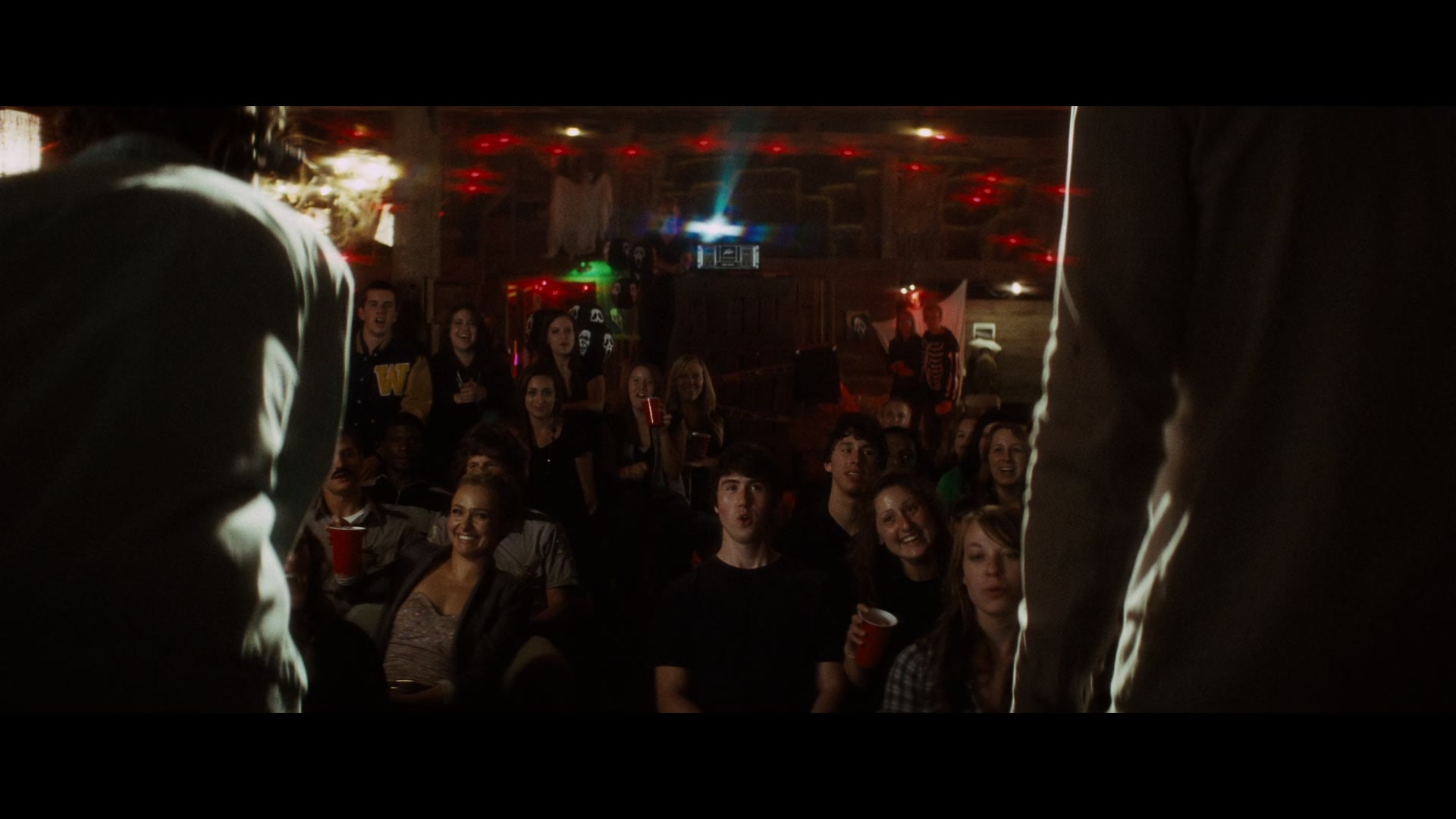 Scream_4_2011_1080p_08039~0.jpg Scream_4_2011_1080p_08039~0.jpg