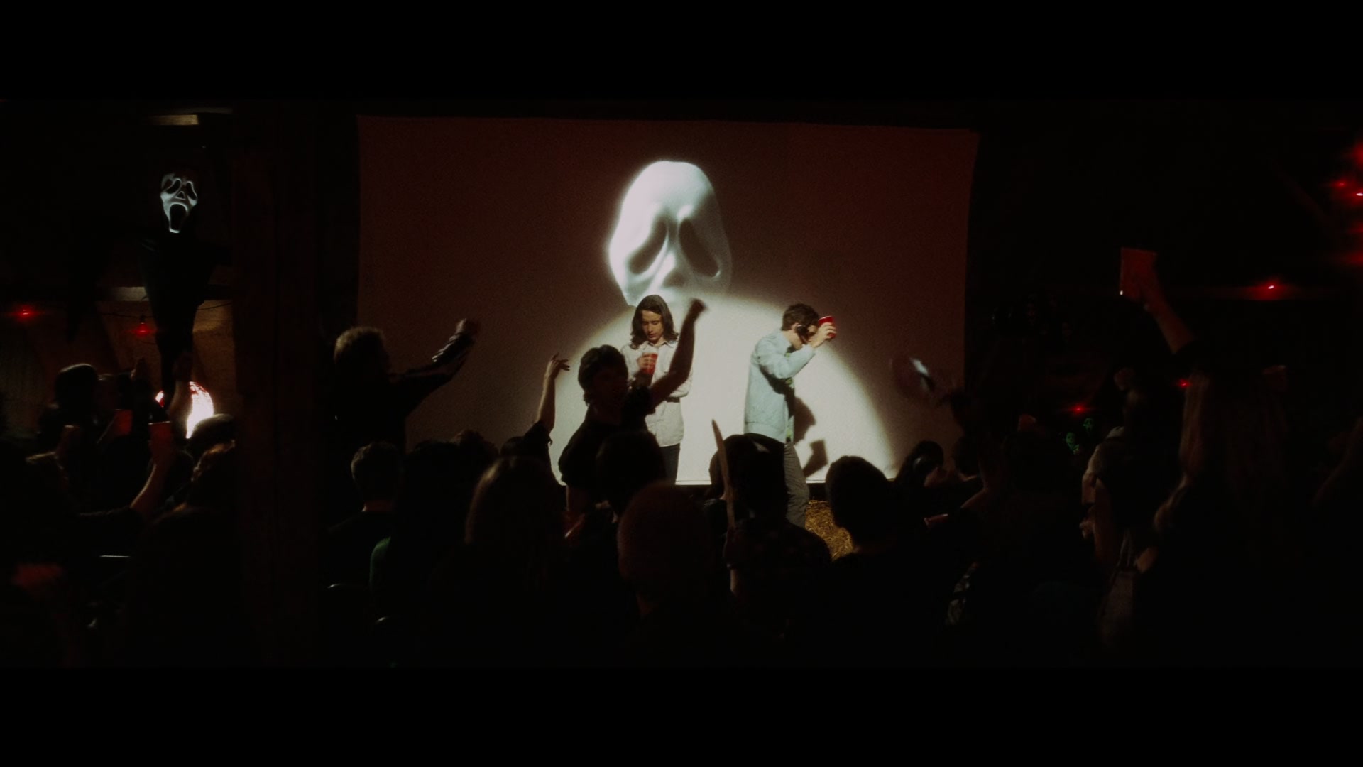 Scream_4_2011_1080p_08061.jpg