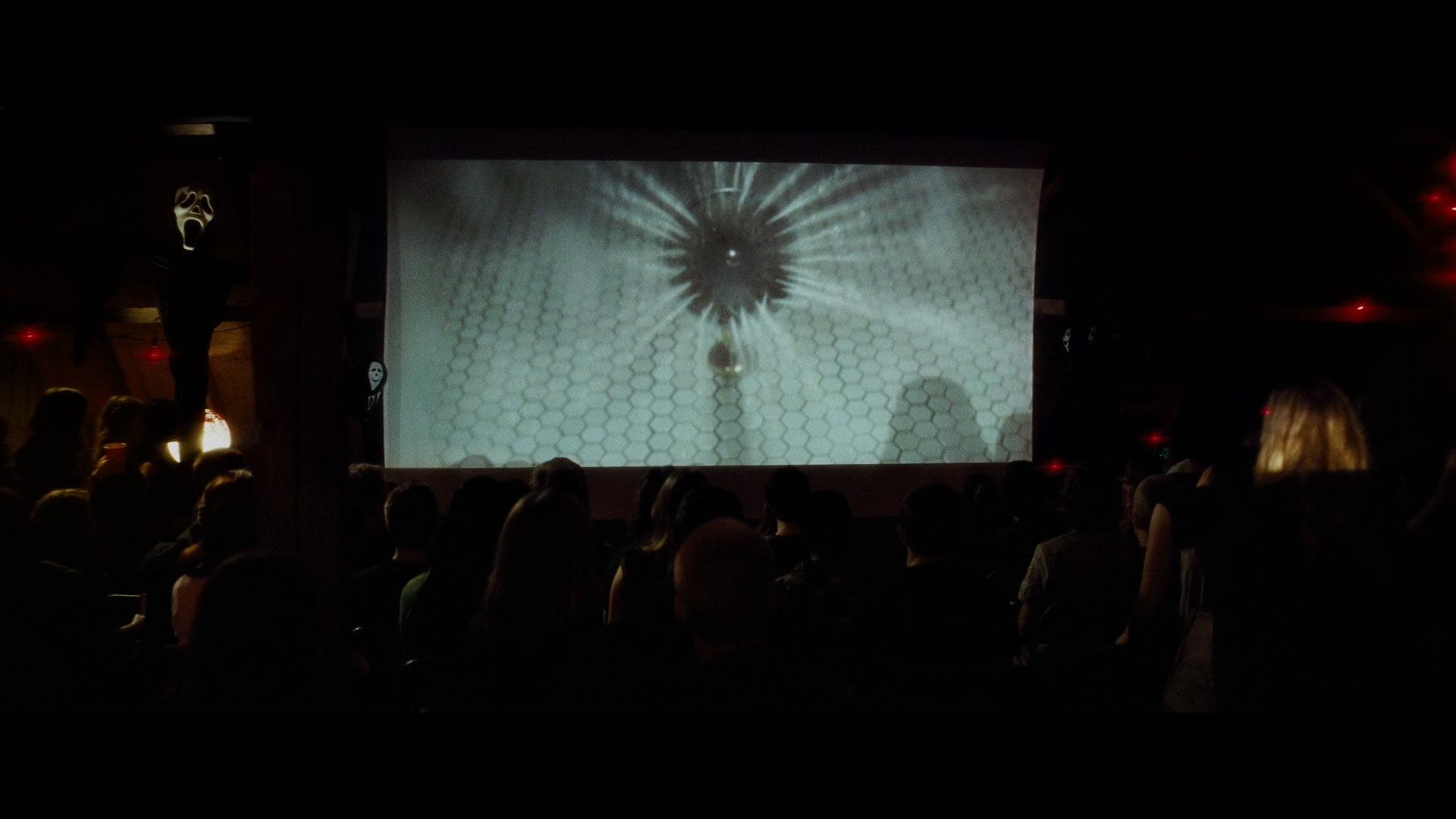 Scream_4_2011_1080p_08475.jpg Scream_4_2011_1080p_08475.jpg