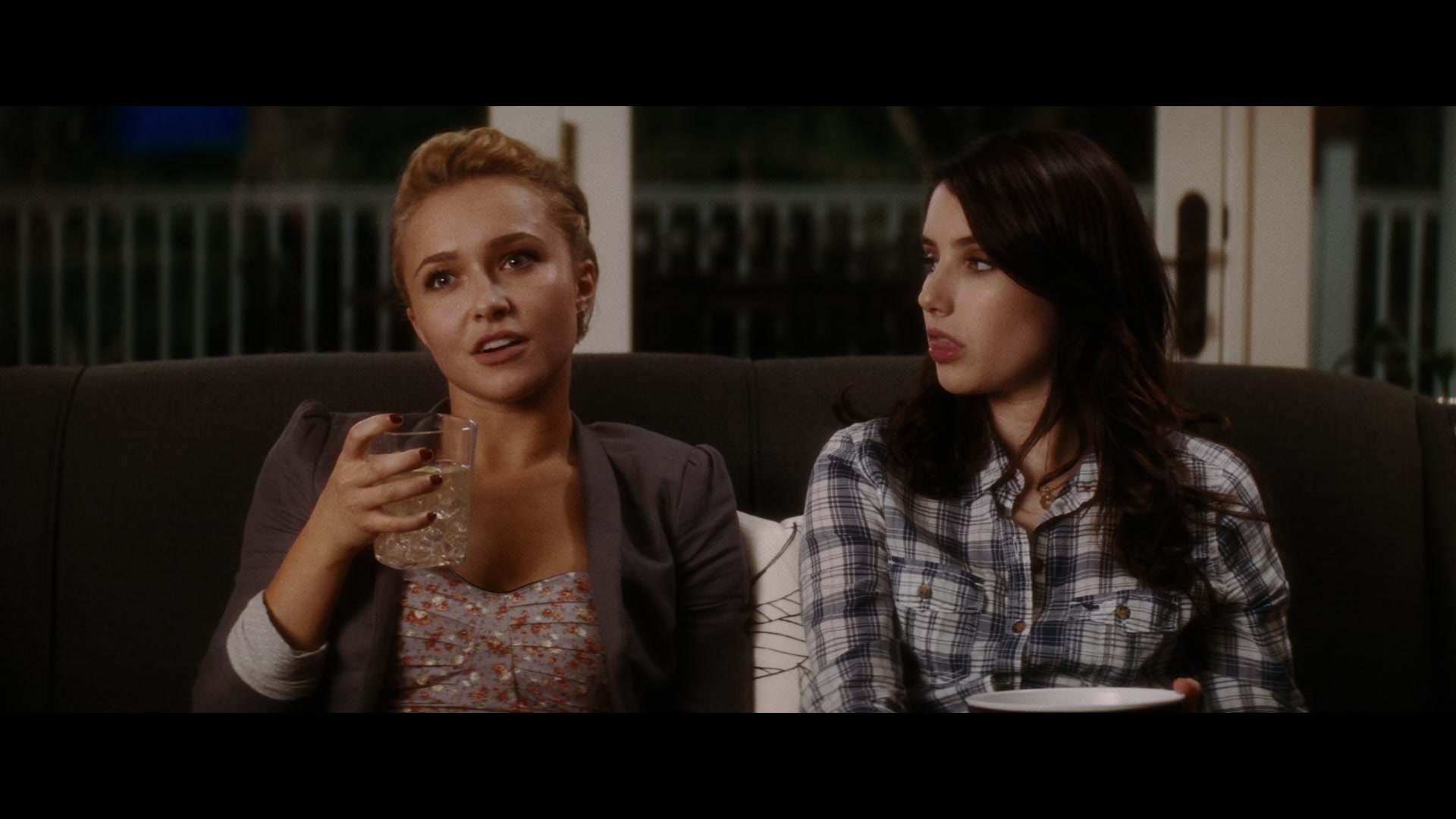 Scream_4_2011_1080p_10345~0.jpg Scream_4_2011_1080p_10345~0.jpg