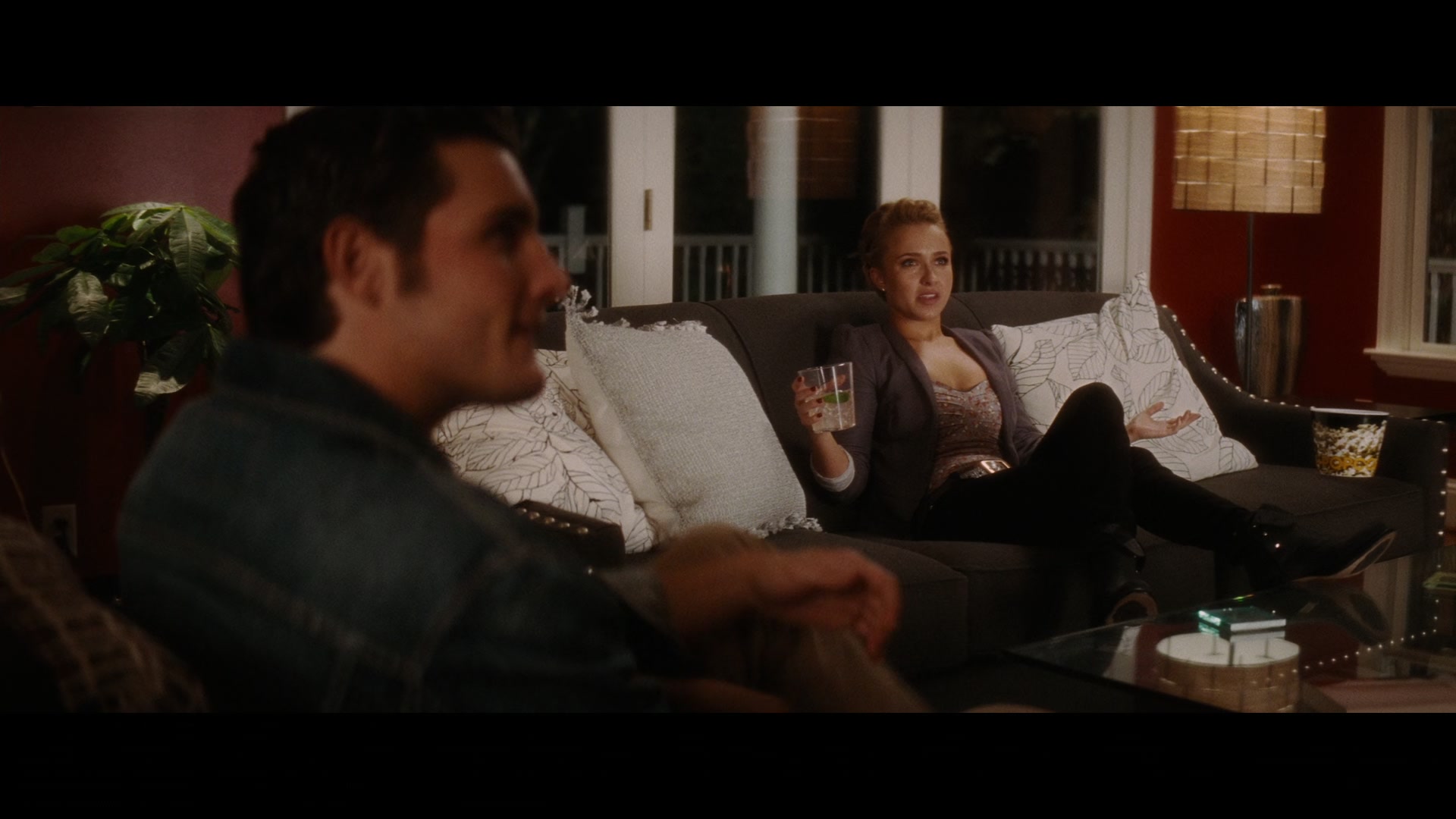 Scream_4_2011_1080p_10554~0.jpg