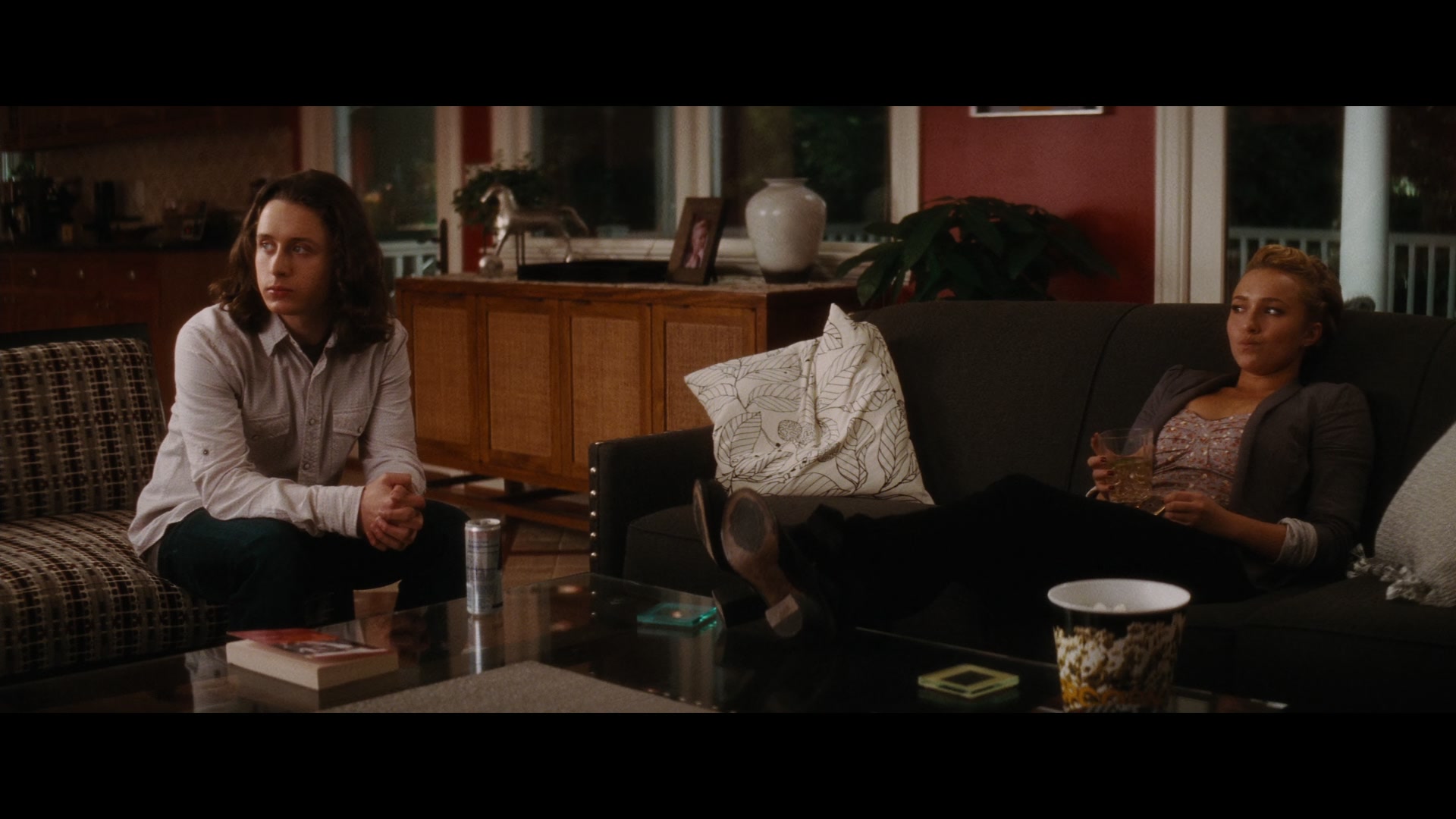 Scream_4_2011_1080p_10670~0.jpg