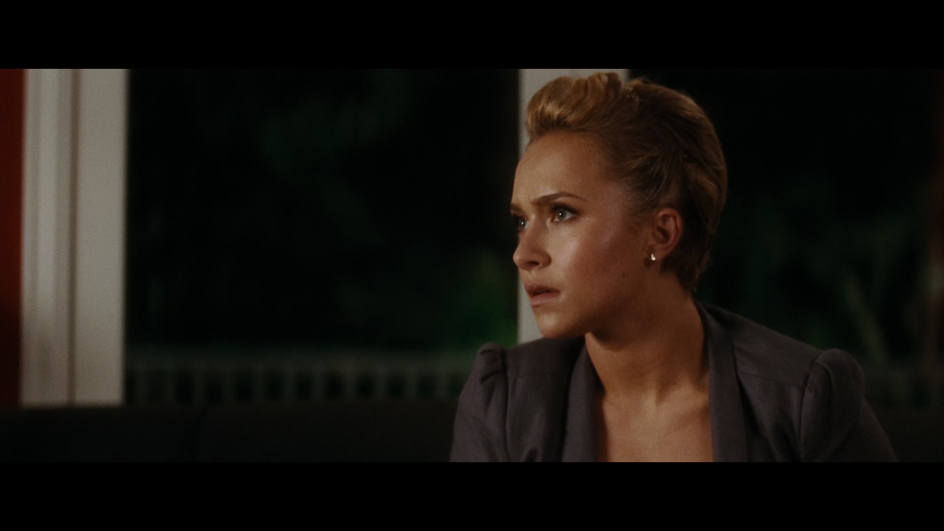 Scream_4_2011_1080p_11349~0.jpg