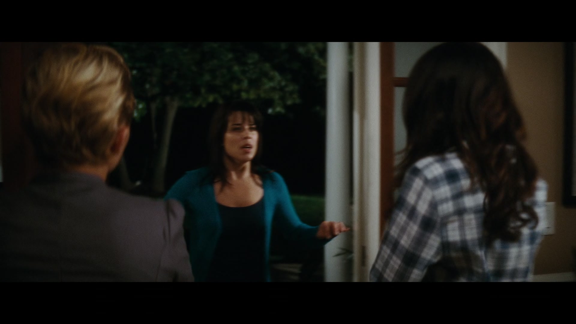 Scream_4_2011_1080p_11443~0.jpg