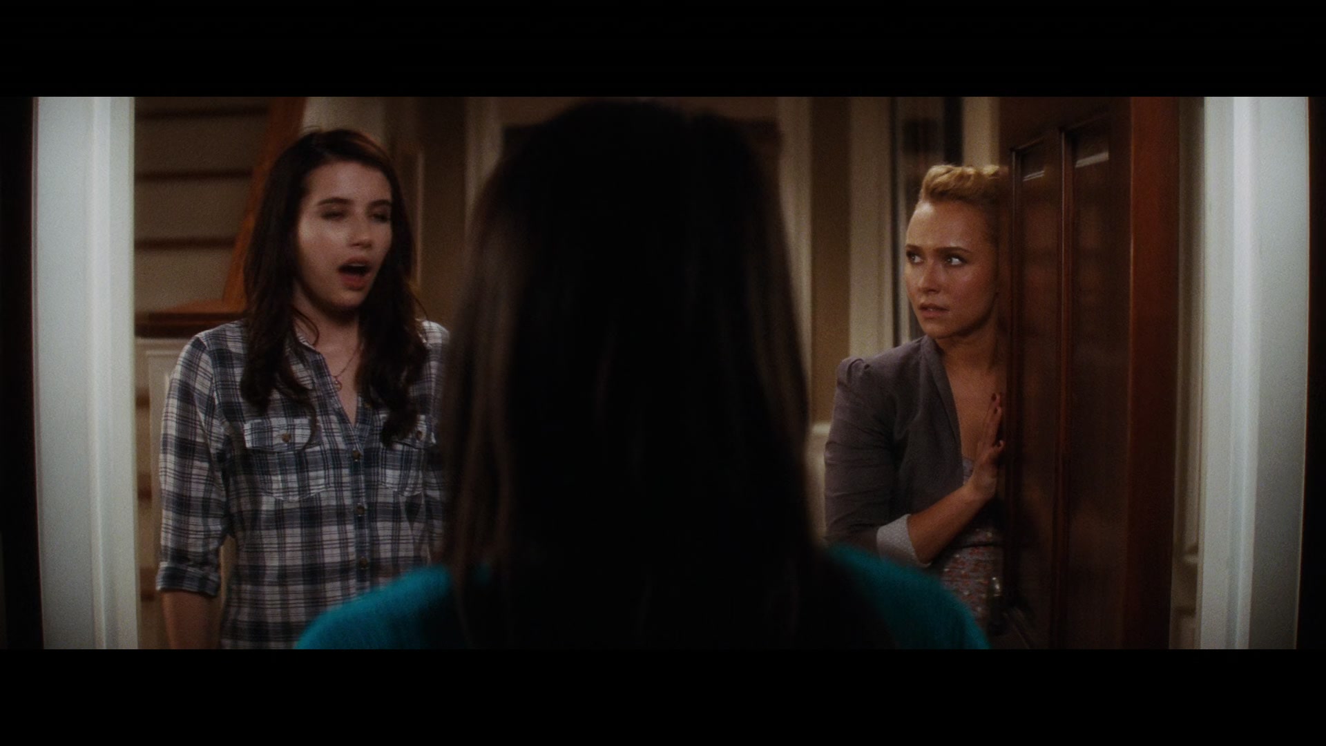 Scream_4_2011_1080p_11447~0.jpg Scream_4_2011_1080p_11447~0.jpg
