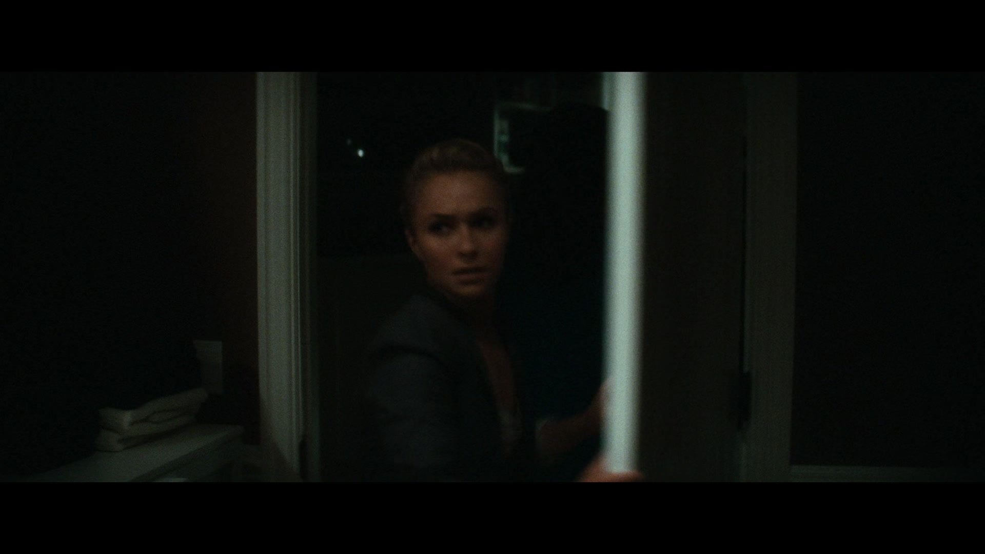 Scream_4_2011_1080p_11775~0.jpg Scream_4_2011_1080p_11775~0.jpg