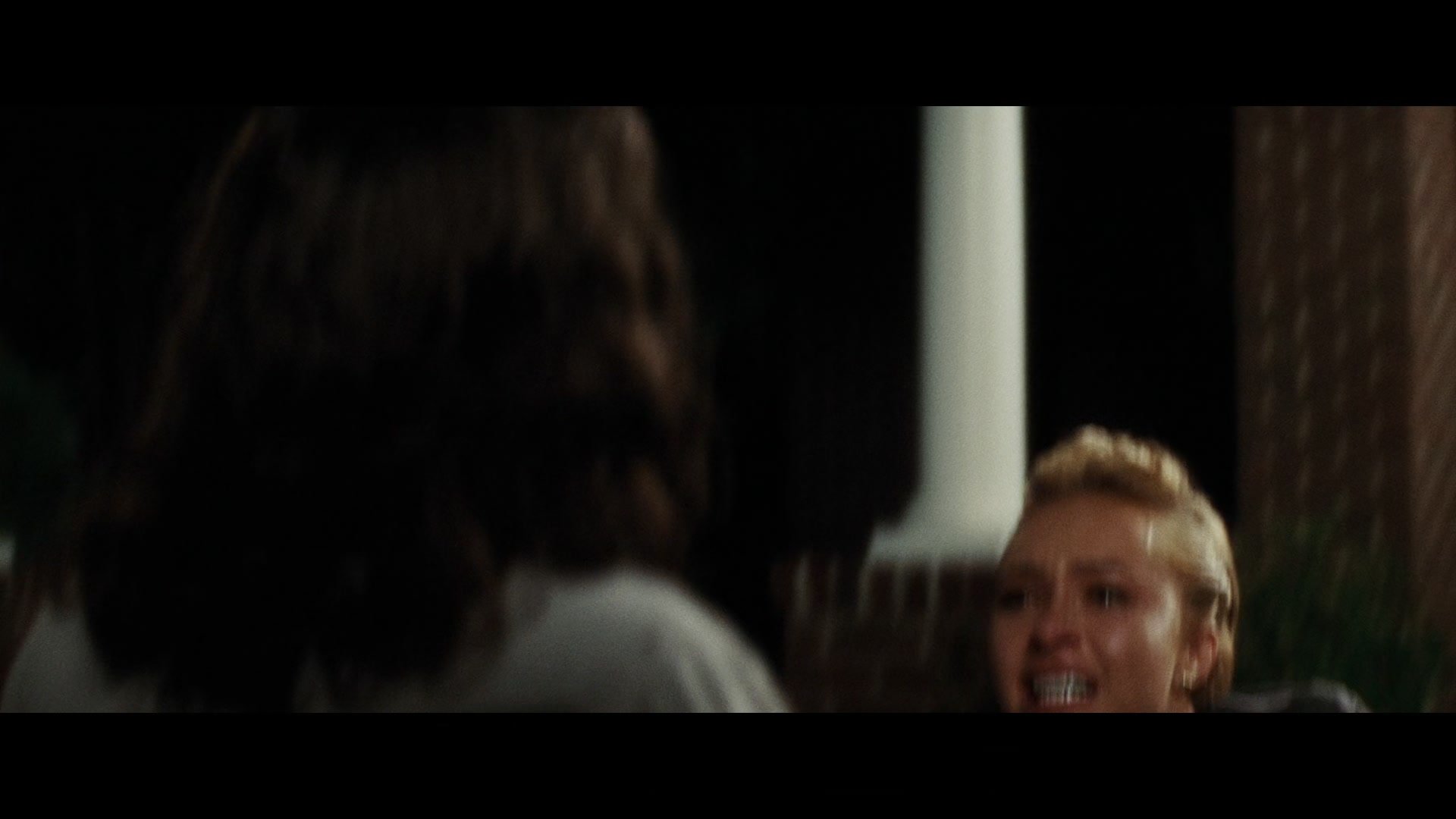 Scream_4_2011_1080p_12243~0.jpg Scream_4_2011_1080p_12243~0.jpg