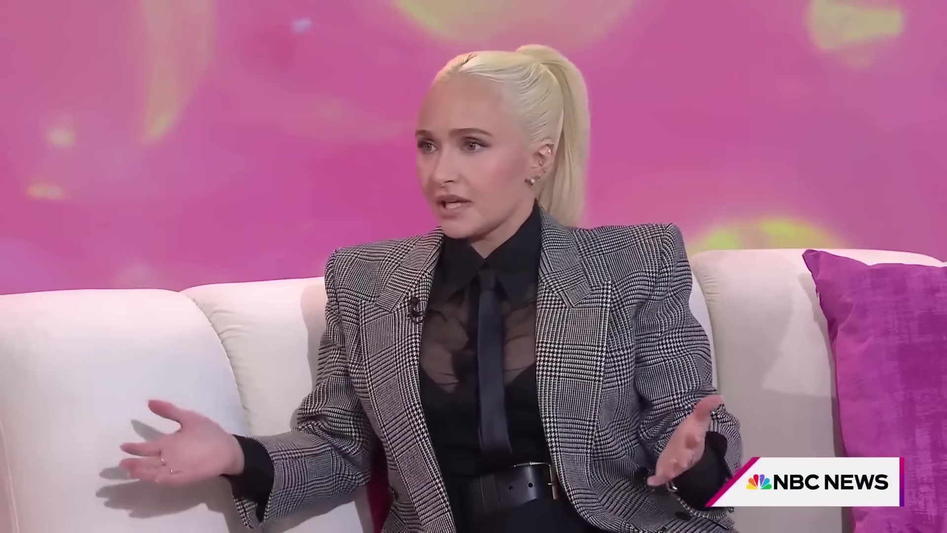 TODAYHodaJennaInterview_Sept24_0325.jpg