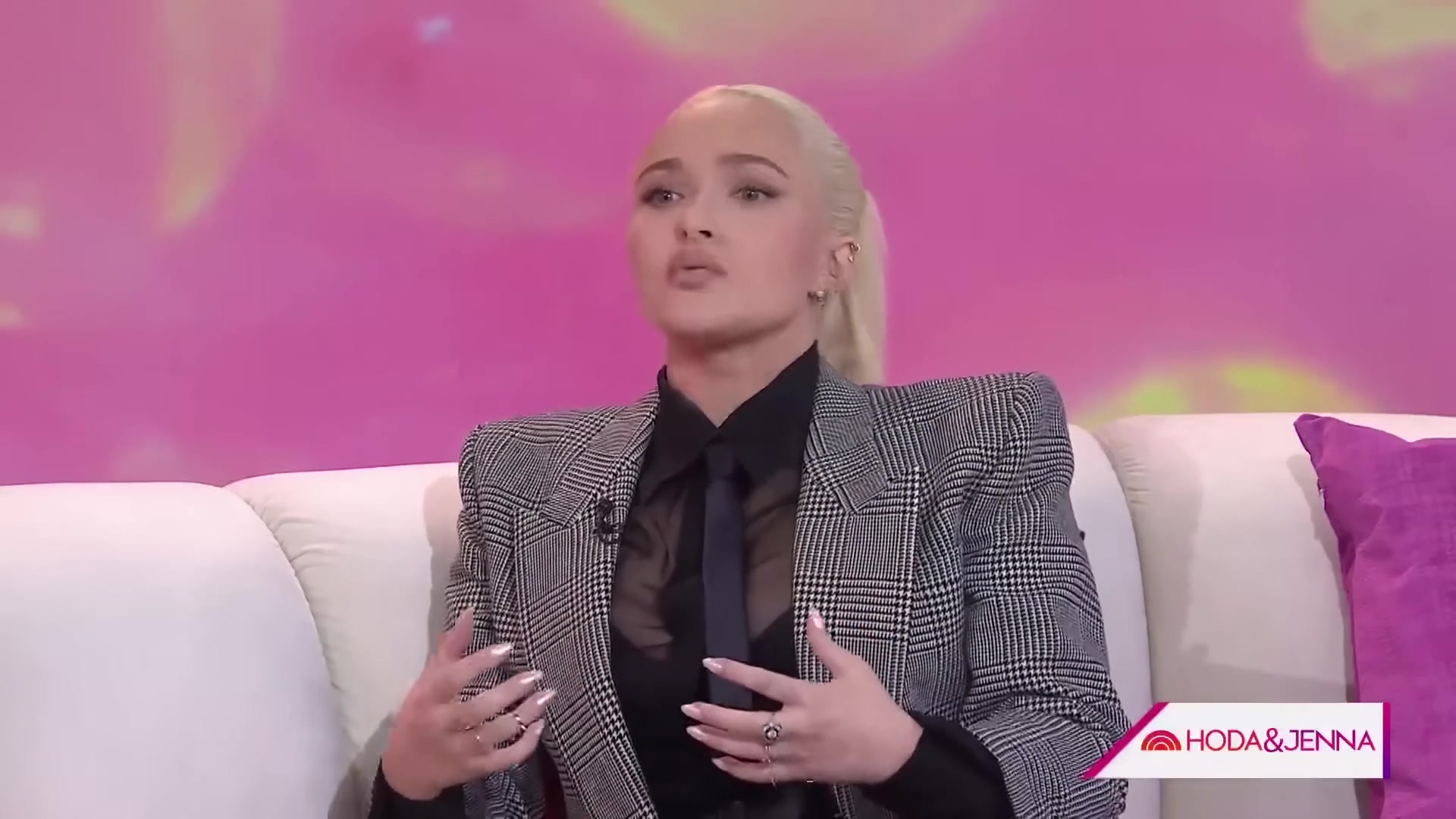 TODAYHodaJennaInterview_Sept24_0901.jpg