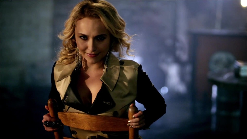 HaydenPanettiere_Telescope_MusicVideo_338.jpg