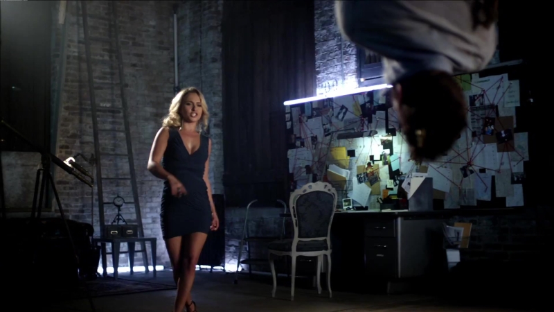 HaydenPanettiere_Telescope_MusicVideo_387.jpg