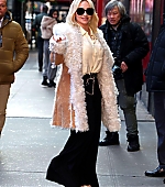 OutAbout_GMAStudios_NYC_March2023-Ads_281429.jpg
