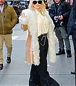 OutAbout_GMAStudios_NYC_March2023-Ads_281929.jpg